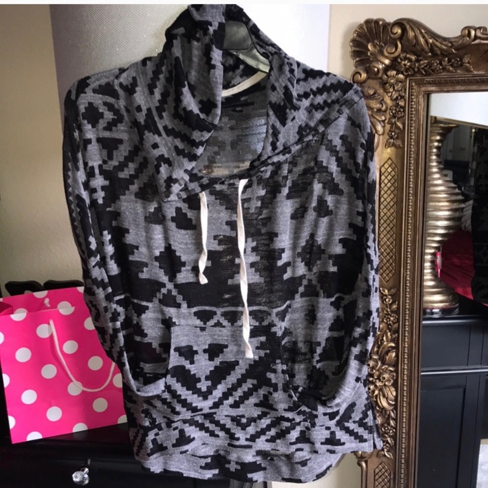 Hollister xs pullover sweatshirt top💕